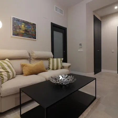 Grund Suites Gallery By Freshapartments Malaga Room photo